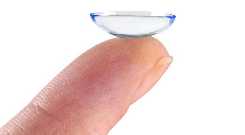 Контактные линзы: частые ошибки при использовании и как их избежать